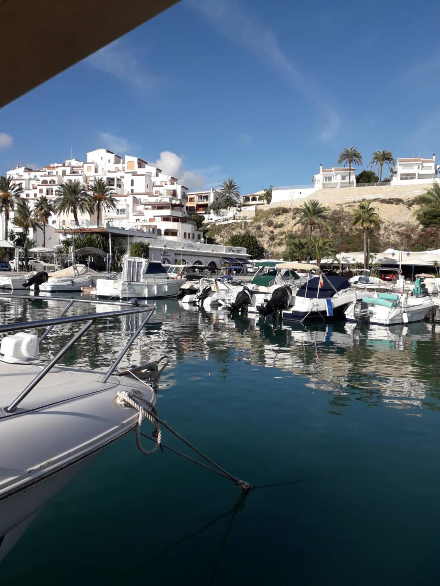 Apartamento En Moraira Con Piscina 100 M De La Playa Luaran gambar